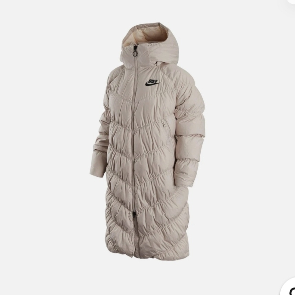 Nike Women's White Puffer Jacket